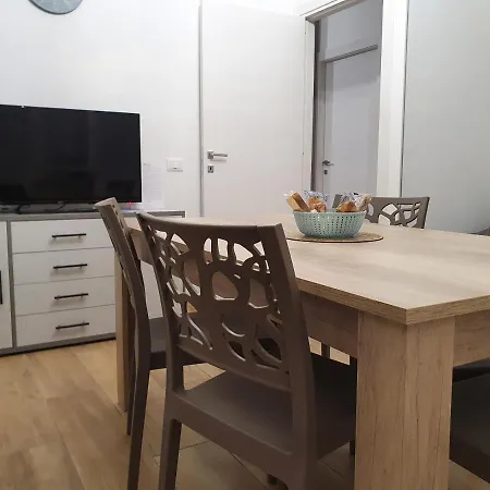 Amuni * טראפאני